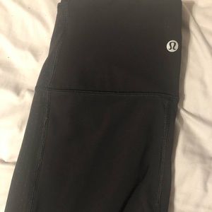 Lululemon leggings size 6